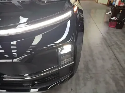 Li Auto Li L8