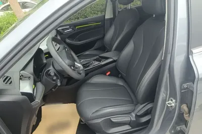 Roewe i5