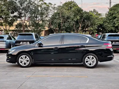 Peugeot 408