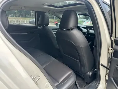 Mazda 3 Axela