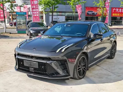 Lynk & Co 03