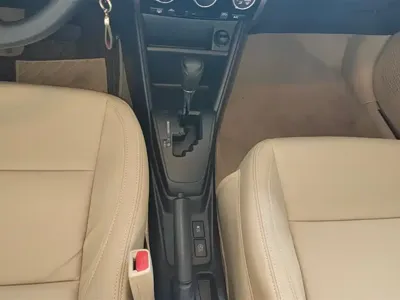 Toyota Yaris L