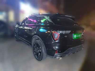 Lynk & Co 01