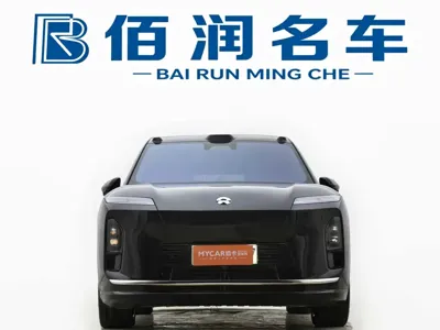 Nio ES8