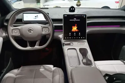 Nio EC6