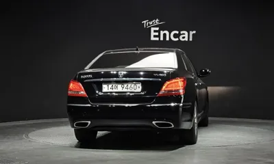 Hyundai Equus
