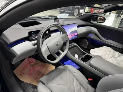 Nio ET5T