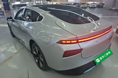 Xpeng P7