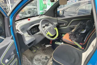 Baojun E100