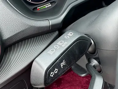 Audi Q2L e-tron