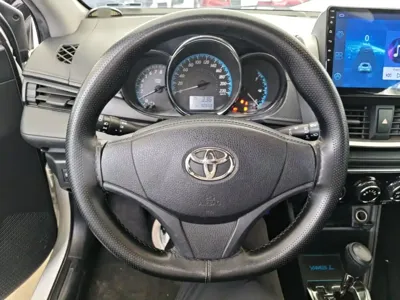 Toyota Yaris L