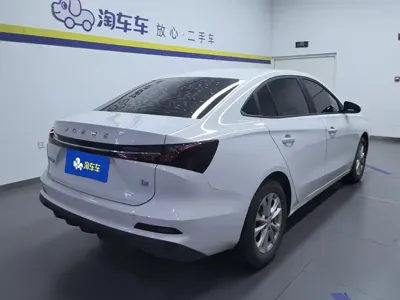 Roewe i5
