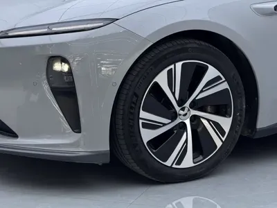 Nio ET5