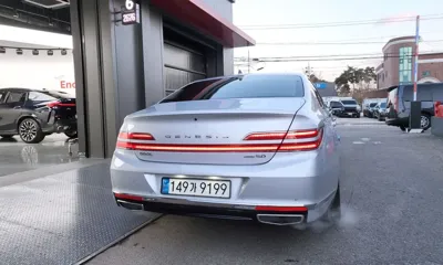 Genesis G90