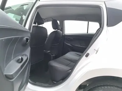 Toyota Yaris L