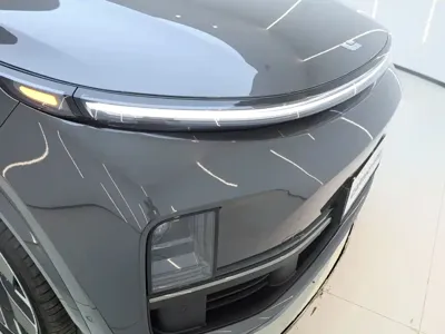 Li Auto Li L8