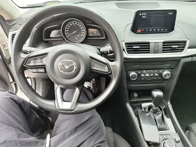 Mazda 3 Axela