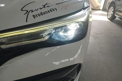 Roewe i5