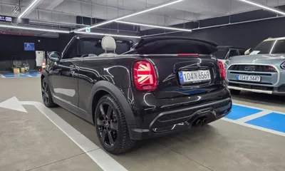 MINI Cooper Convertible