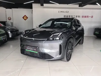 Lynk & Co 08 EM-P