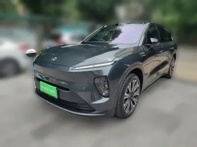 Nio ES8