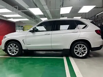 BMW X5 (Import)