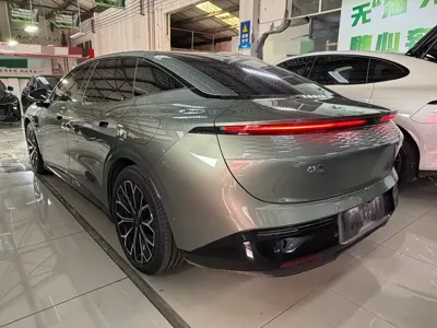 Zeekr 007