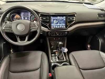 Jeep Grand Commander