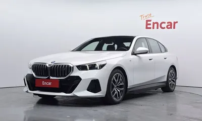 BMW i5