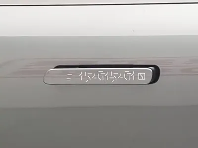 Zeekr 001