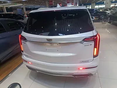 Cadillac XT6