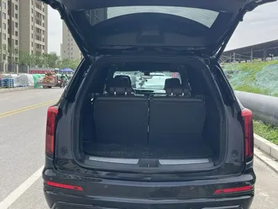 Cadillac XT6