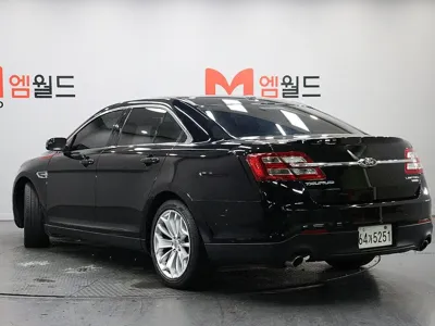 Ford Taurus