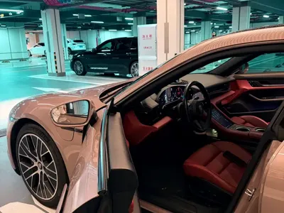 Porsche Taycan