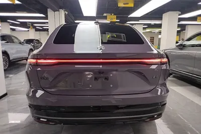 Nio EC6