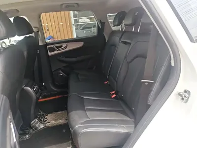Roewe RX5