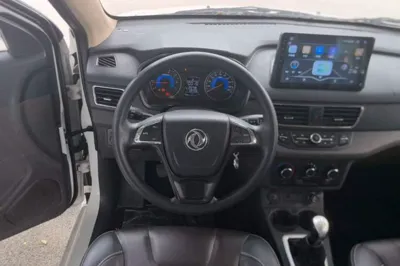 Dongfeng Fengon 330