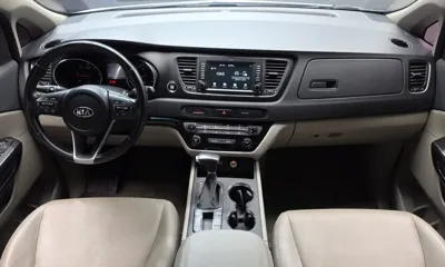 Kia Canival