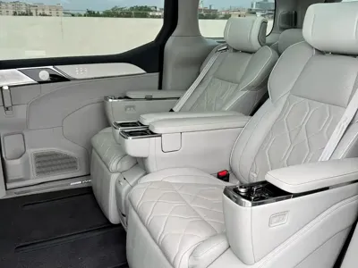 Volvo EM90