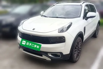 Lynk & Co 01