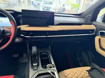 Geely Haoyue L