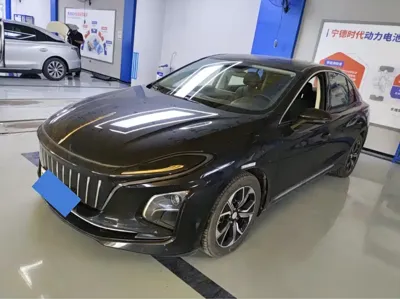 Hongqi Hongqi E-QM5