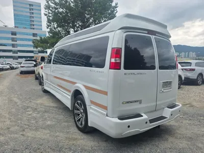 Chevrolet Express Van