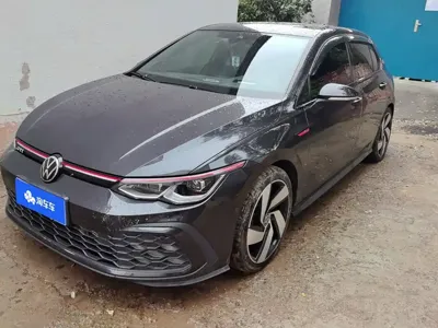 Volkswagen Golf GTI