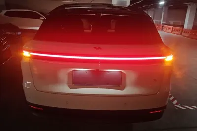 Li Auto Li Auto i6