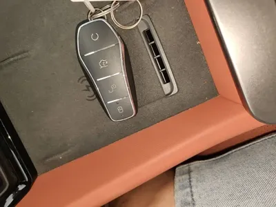 BYD 唐L