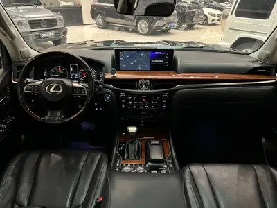Lexus LX