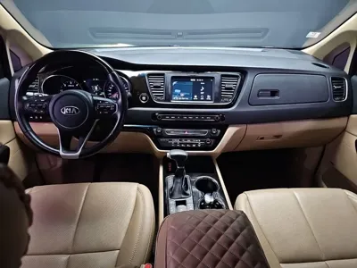 Kia Canival