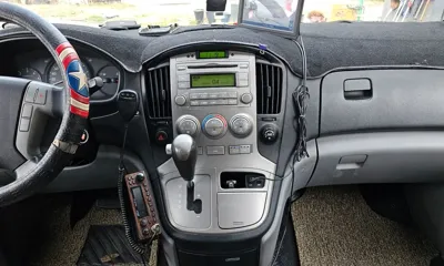 Hyundai Starex