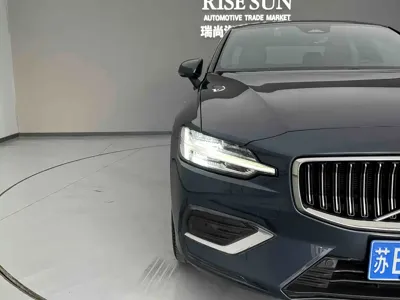Volvo S60
